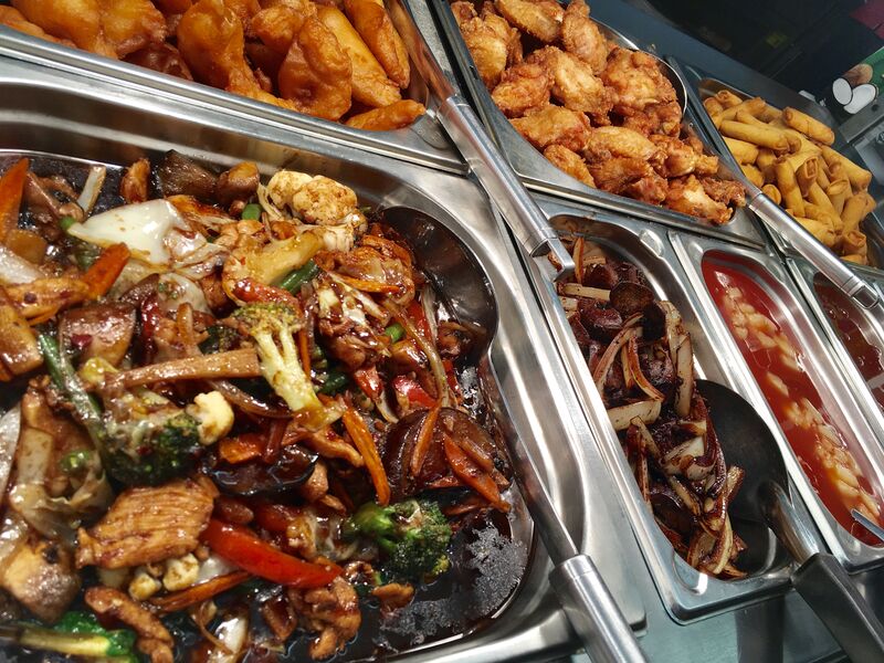 täglich frisch von der heißen Theke ab 6,90€ 