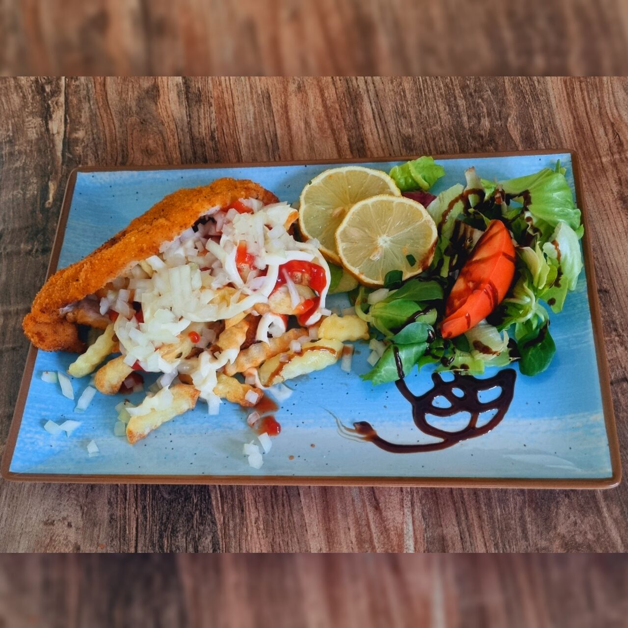 Schnitzel Tasche Pommes Rot Weiß