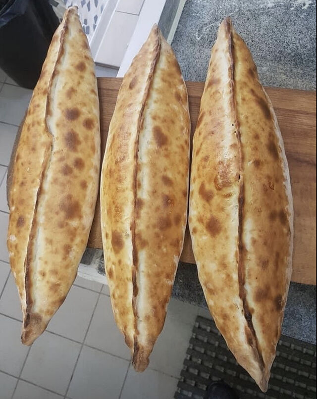Kapalı Kıymalı Pide