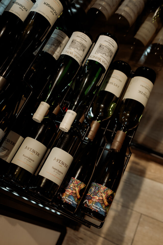 Výběrová vína z různých oblastí