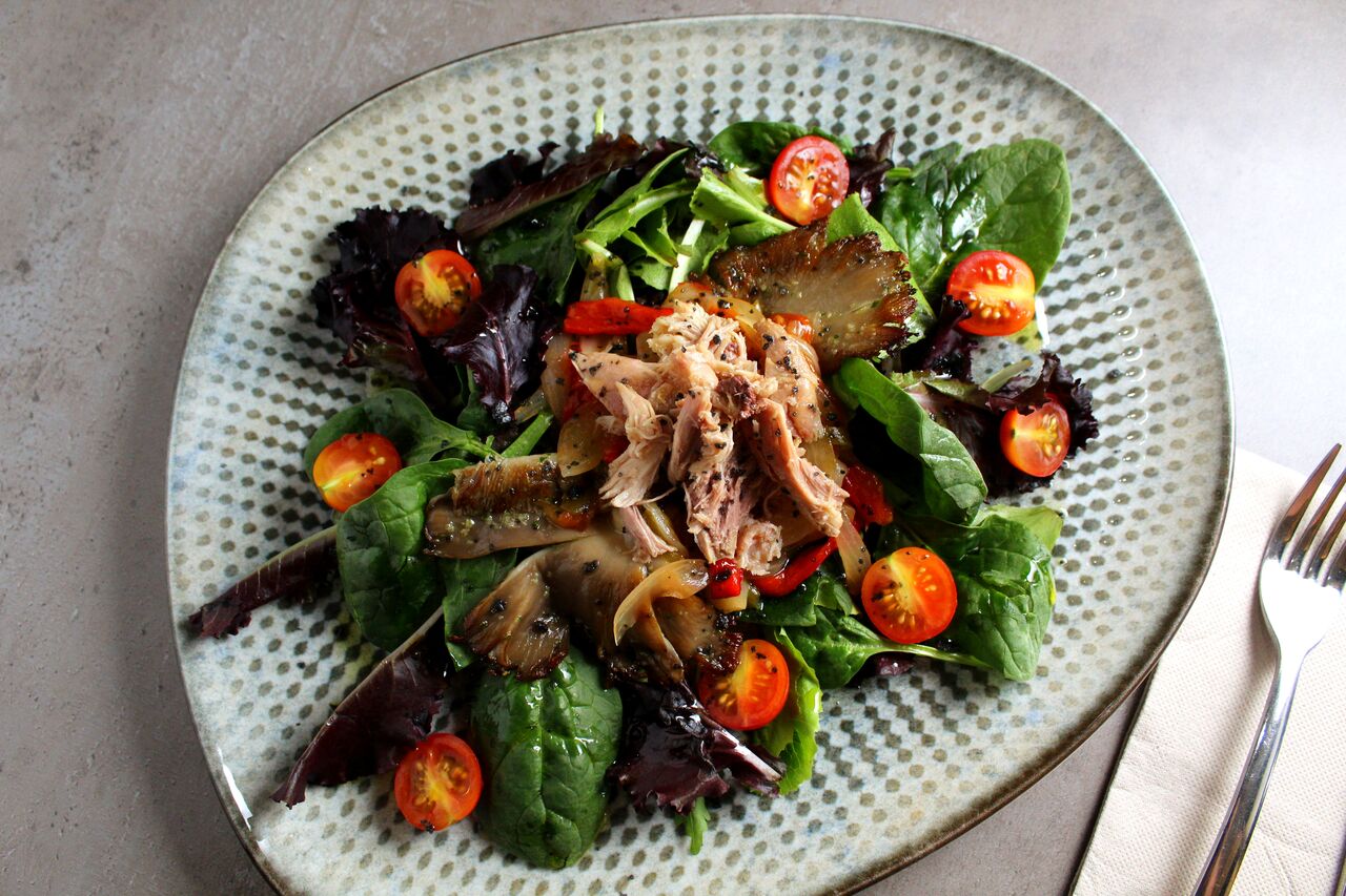 Ensalada de codorniz y setas escabechadas 