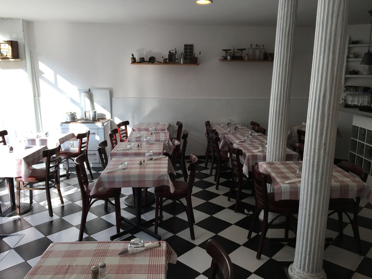 Notre Salle lumineuse et agréable de 40 places assisses.