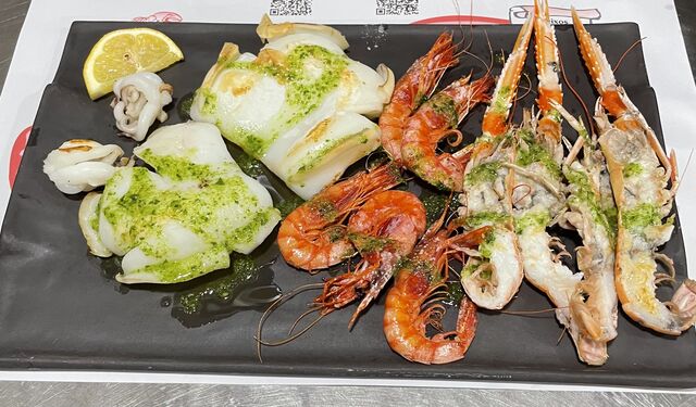 Sepia gambas y escamarlanes