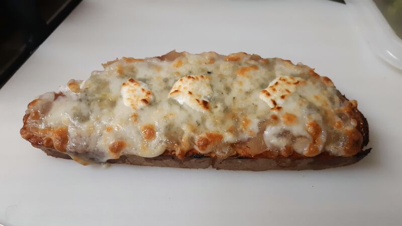 Tosta de tres quesos.....riquisssima