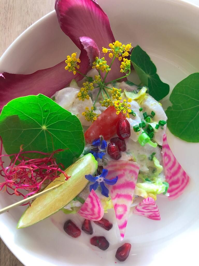 Ceviche de maigre au lait de coco et citron vert.