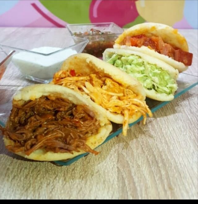 AREPAS RELLENAS