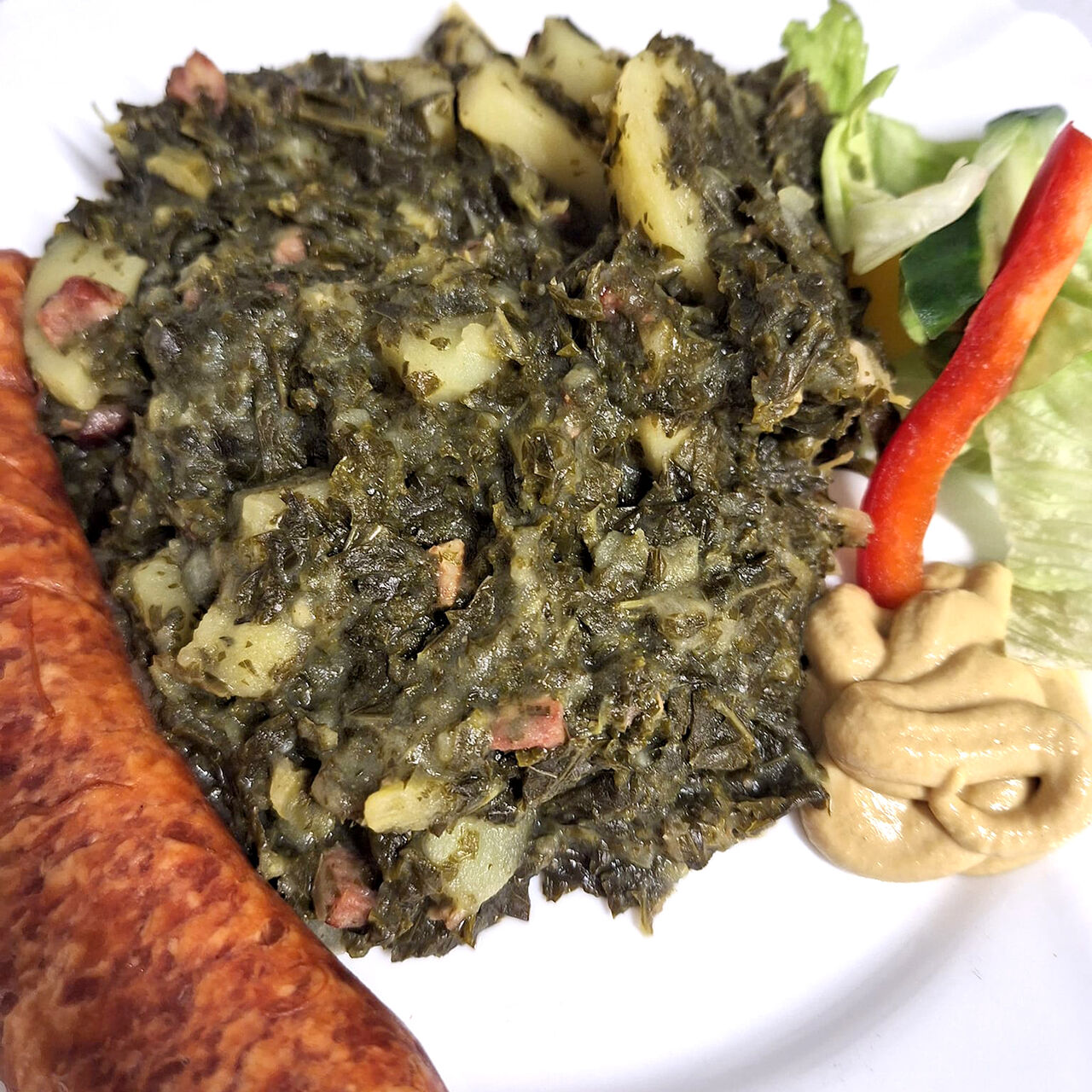 Grünkohl mit Mettwurst