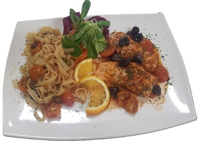 salmone alla mediterranea
