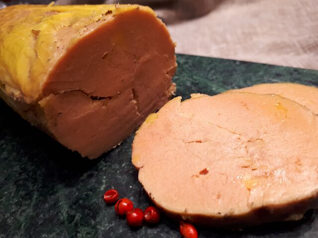 Foie gras de Canard entier du Périgord mi-cuit 