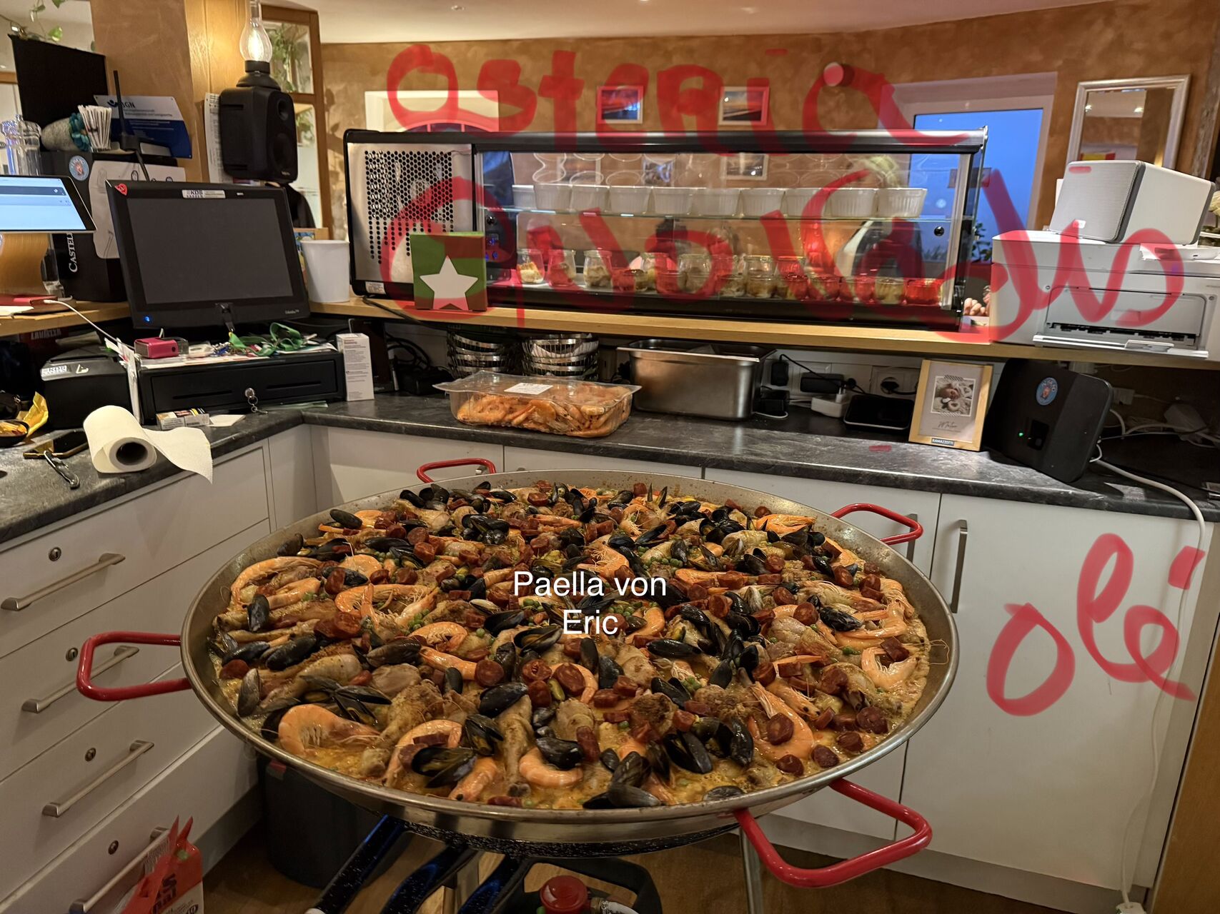 La notte spagnola mit paelle