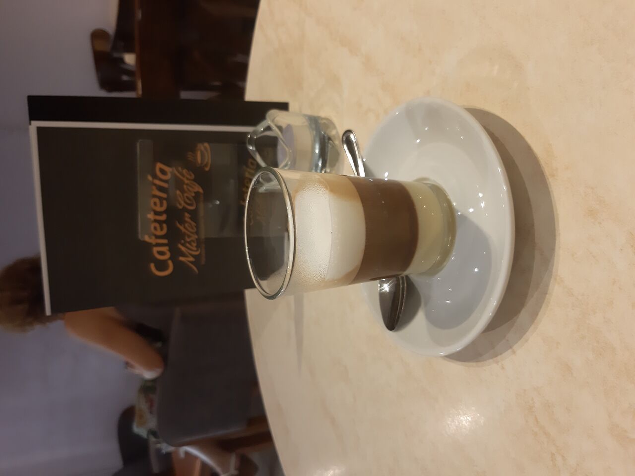 Te apetece un café bombón
