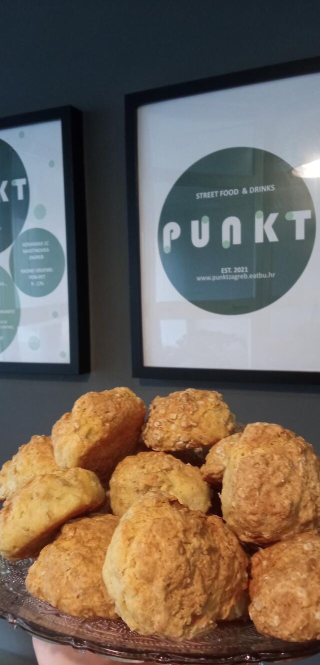 PECIVA OD EKO PIROVOG BRAŠNA I JOGURTA