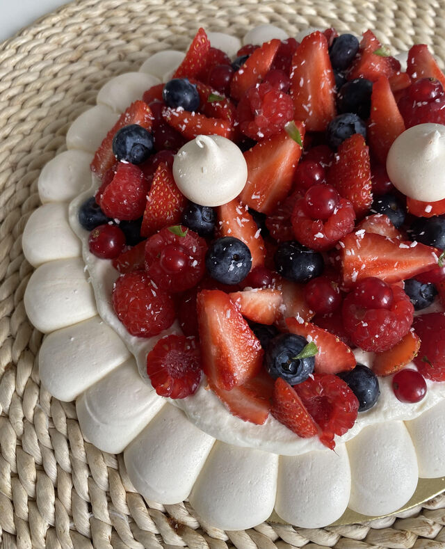 Pavlova aux fruits rouges