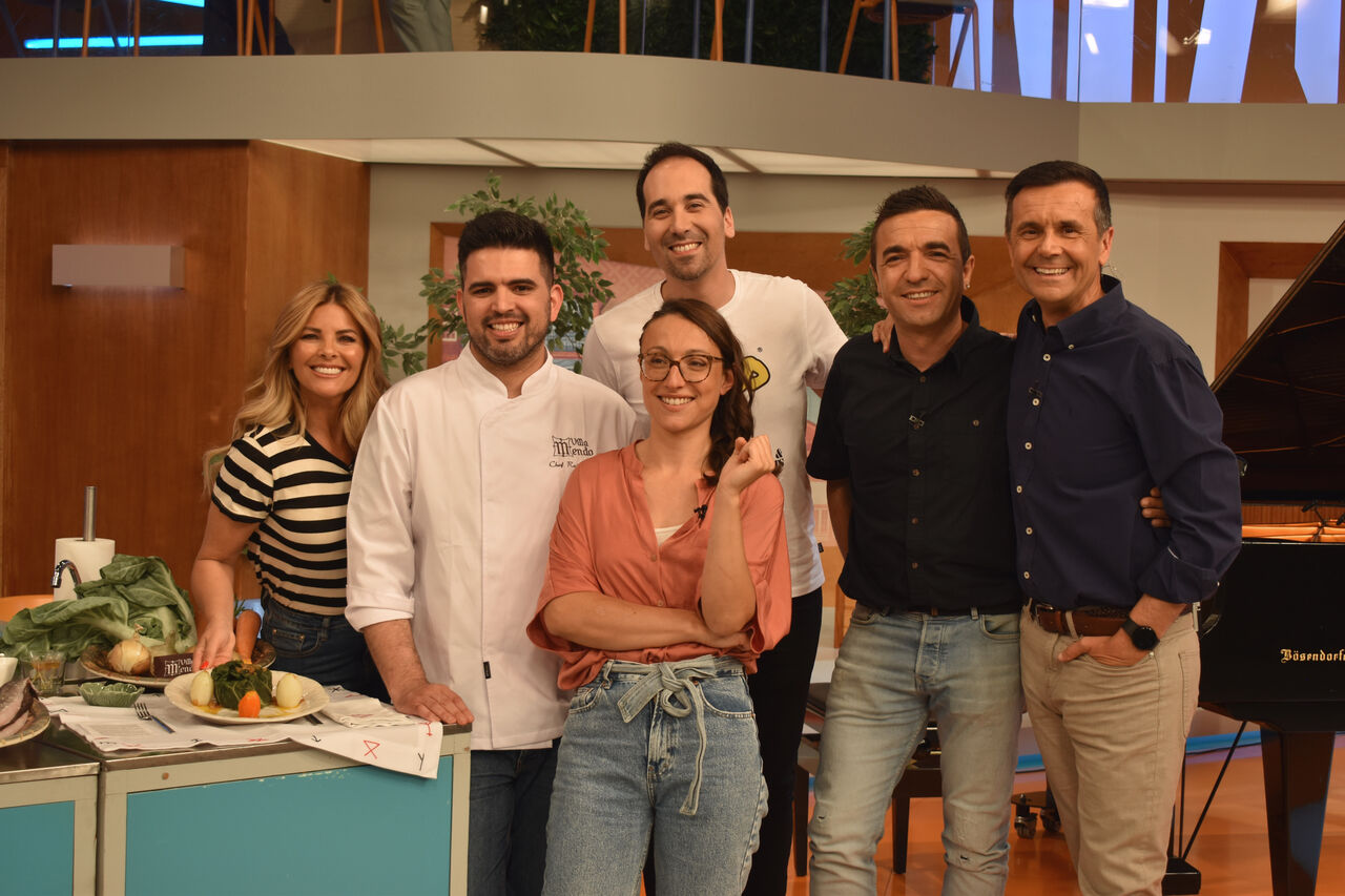 Villa Mendo na Praça da Alegria