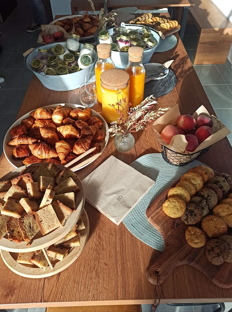 PETIT DEJEUNER EN ENTREPRISE