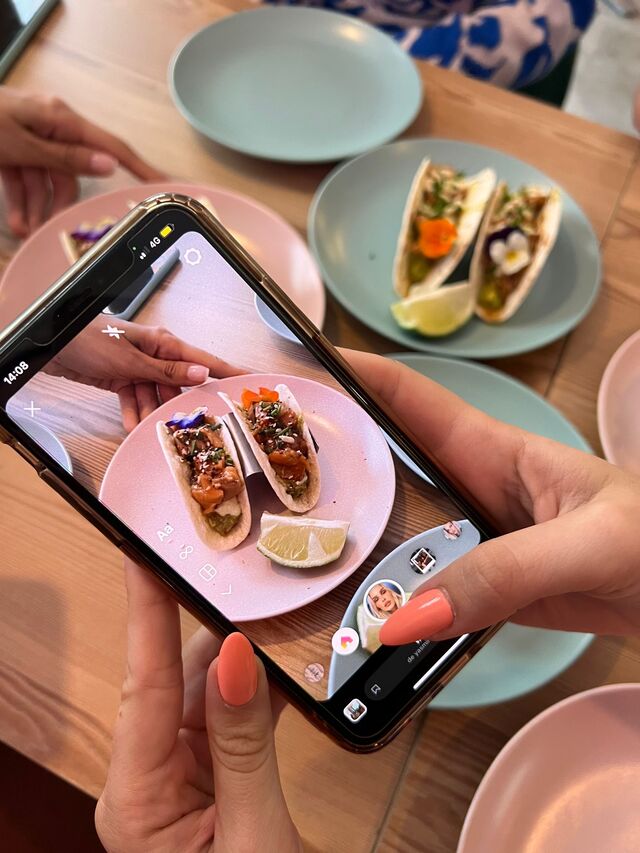 Tacos Pulled Pork & Marinated Salmon