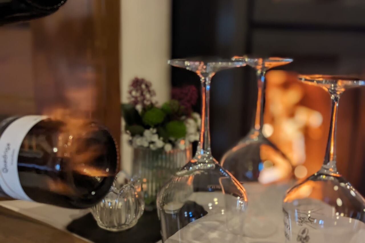 Das rustikale Interior unseres Gasthauses schafft eine gemütliche Atmosphäre...