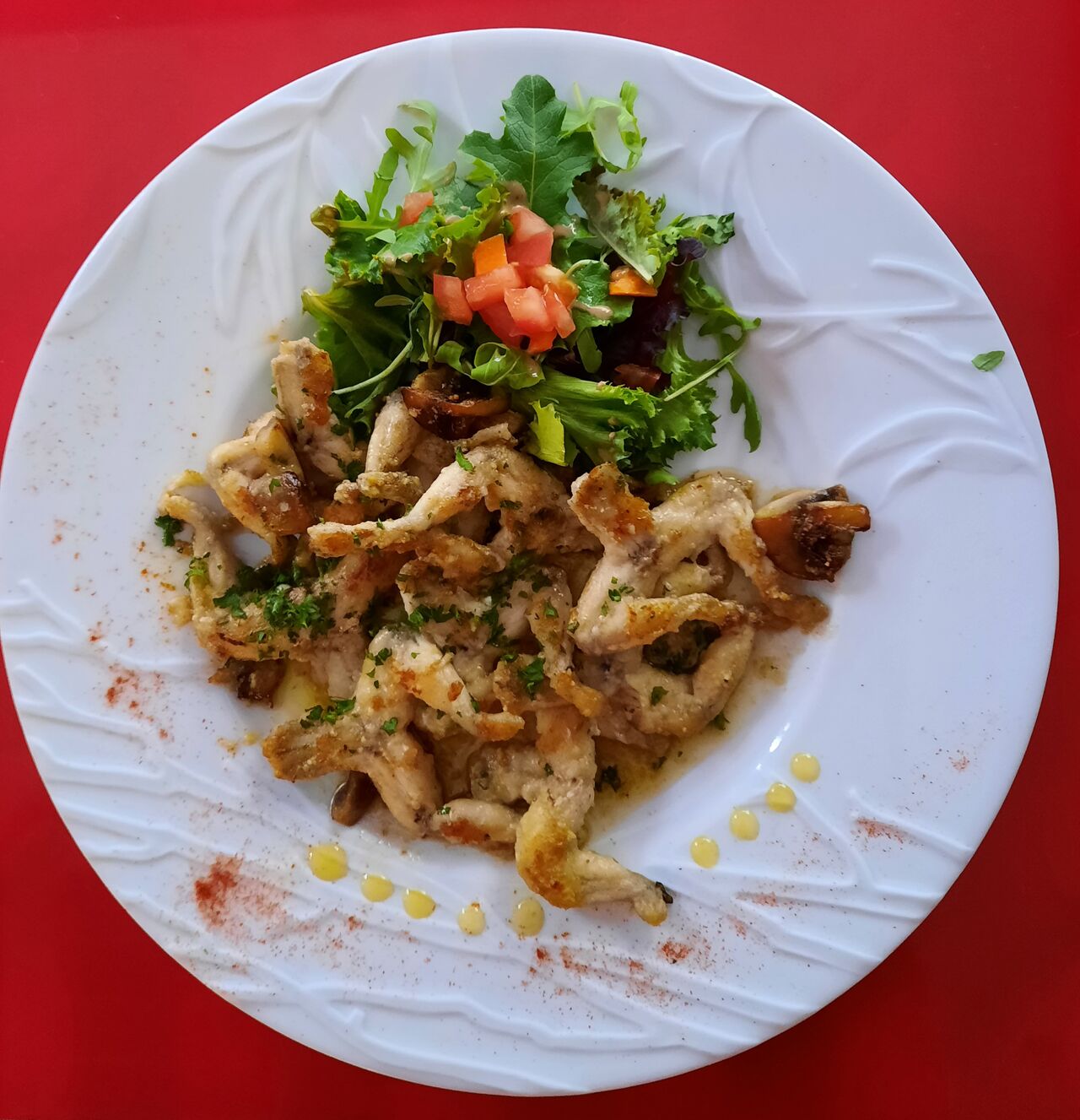 Cuisses de grenouille à la provençale. 