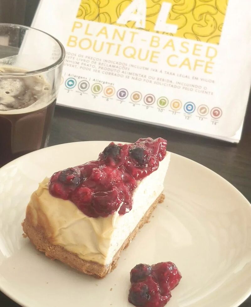 Red Fruits Tofu Cheese Cake