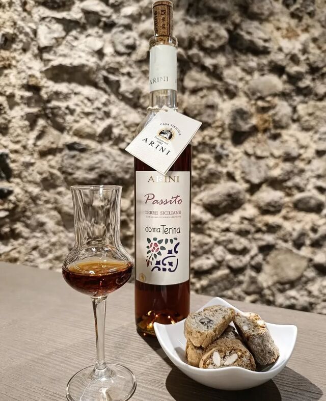 Passito con cantucci
