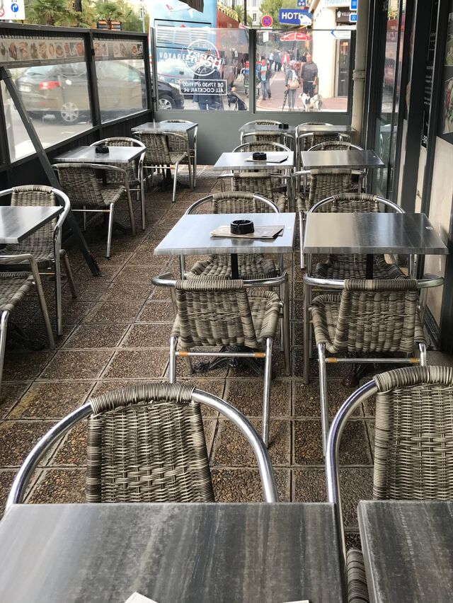 Terrasse côté Max Gallo