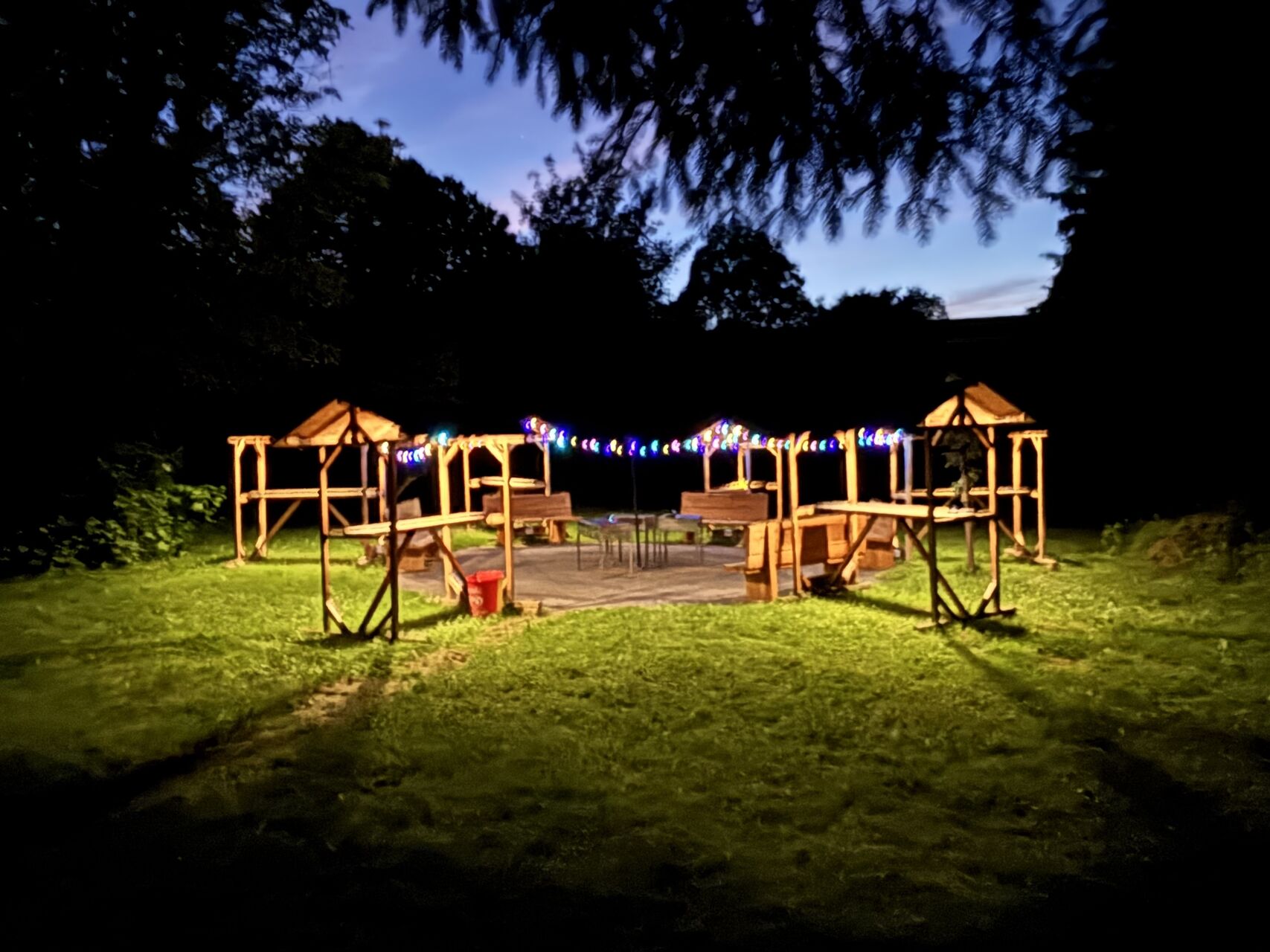 unser neuer BBQ Platz für euch zur "Miete"