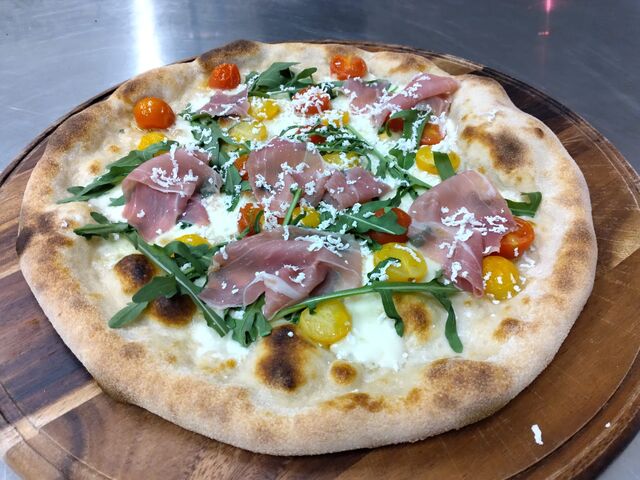 Pizza del giorno (in base alla stagionalità e disponibilità dei prodotti)