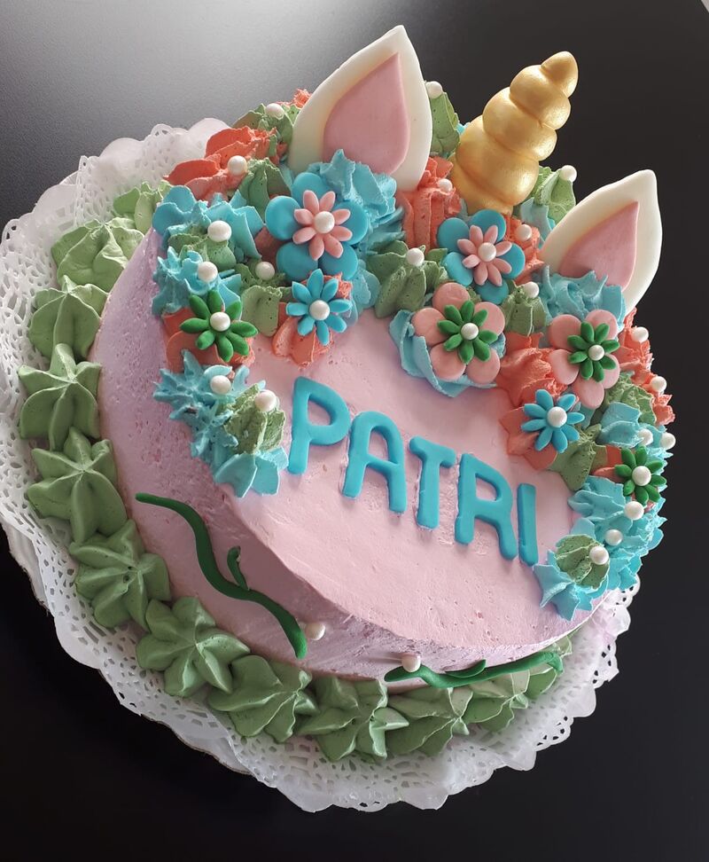 Tarta con detalles moderno lo que actualmente exige el público 