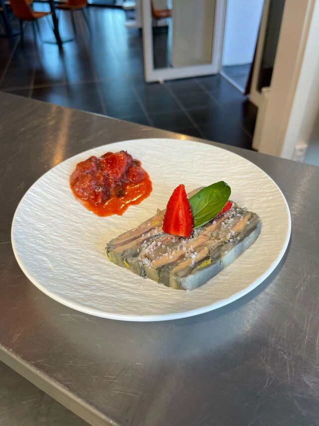 Marbré de foie gras aux artichauts.