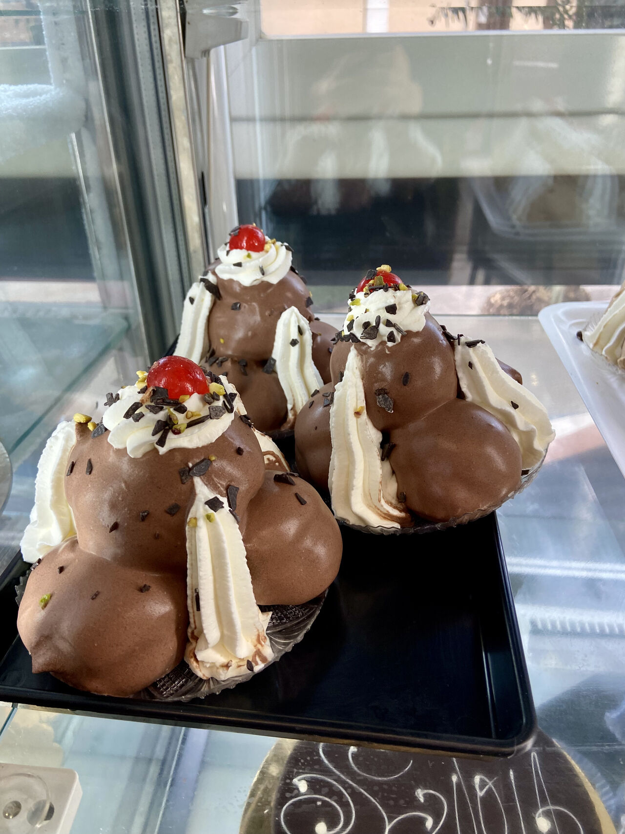 Profiteroles (gusto cioccolato o caffè)