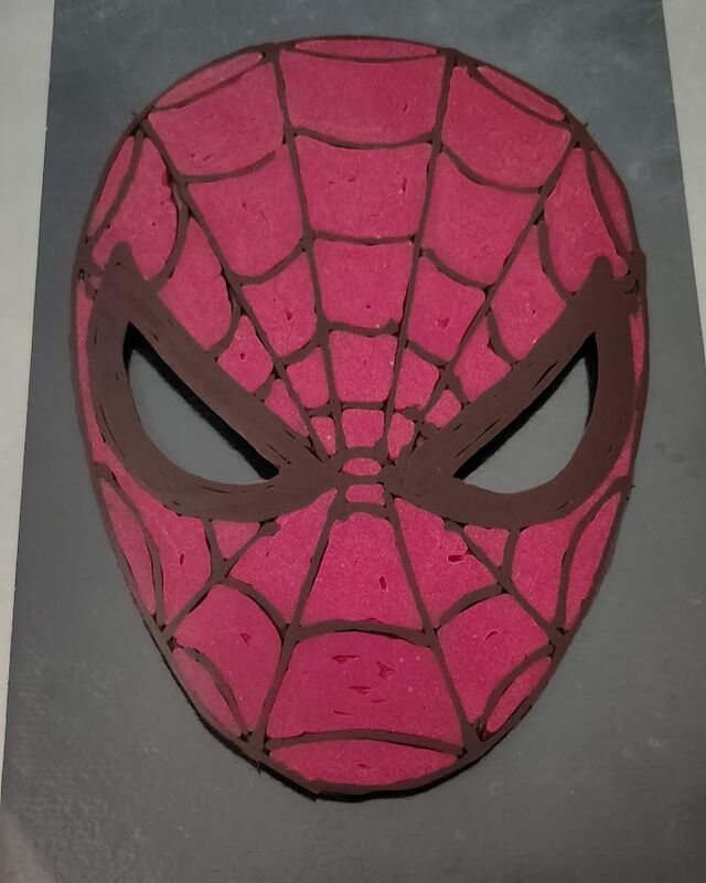 masque spider man en chocolat