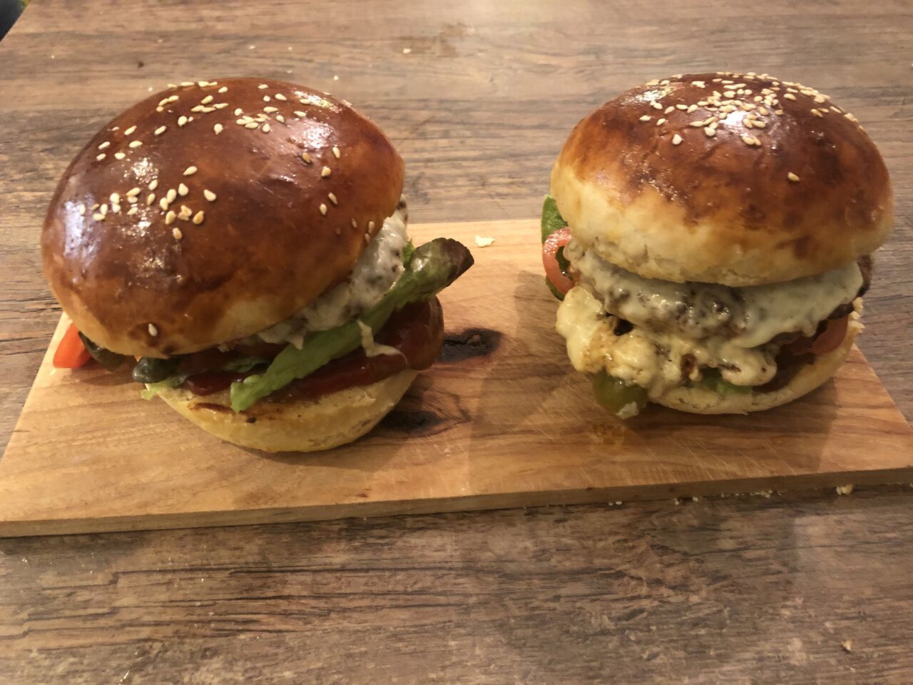 Diese Woche
Donnerstag & Freitag frische Burger hausgemacht
