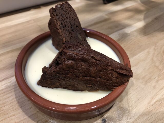 Brownie au Chocolat et Sa Crème Anglaise Maison