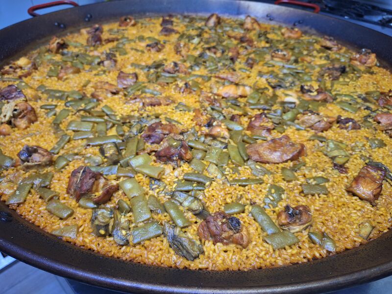 PAELLA VALENCIANA