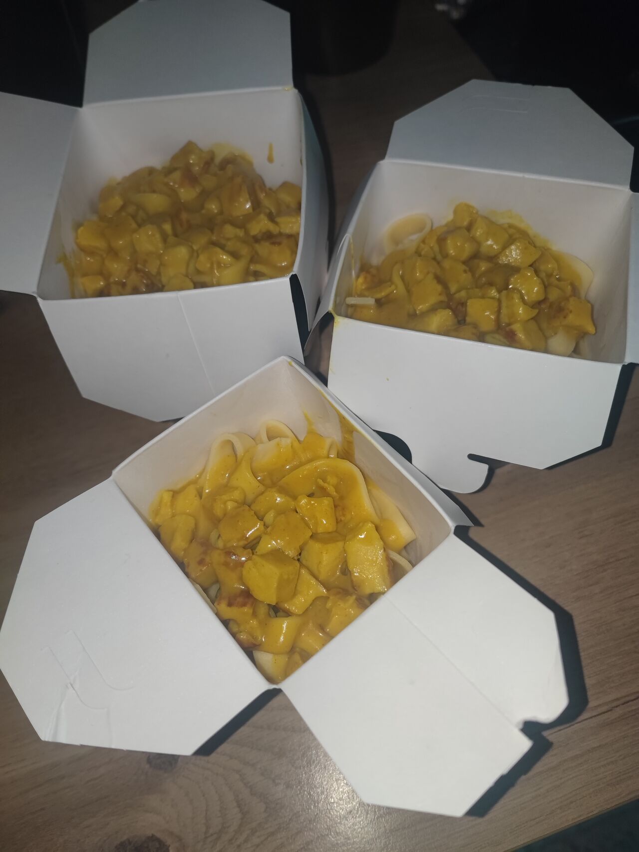 voici les pâtes au curry ( hipo curry )