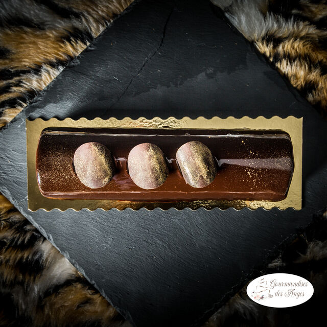 Bûche 3 chocolats - 8 personnes -