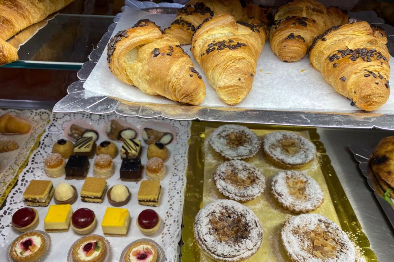 FRÜHSTÜCK AM SONNTAG