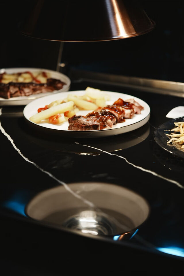 Solomillo 5j con reducción al Pedro Jiménez y cebolla caramelizada 