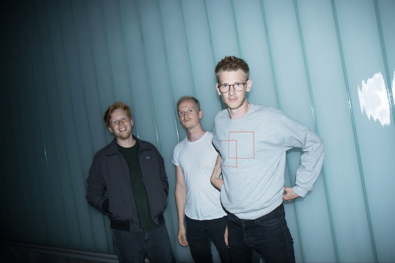 We had to leave.-Difference Tour