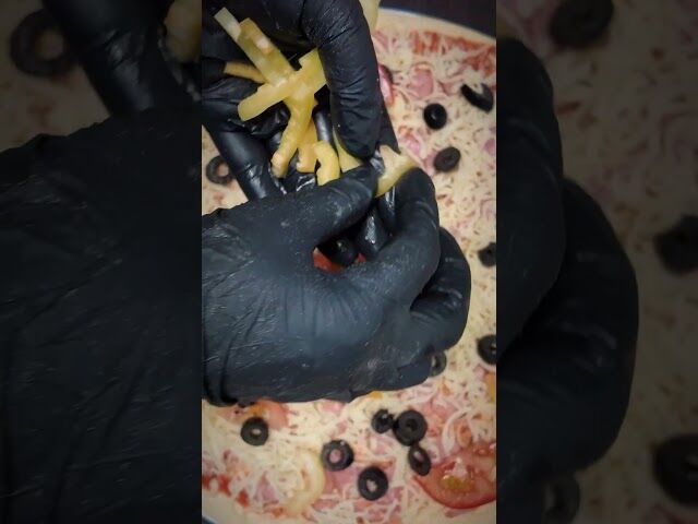 Pizza Conu Mustacios