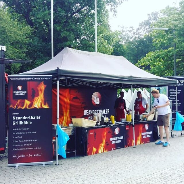 Streetfood-Stand 3 x 8 Meter