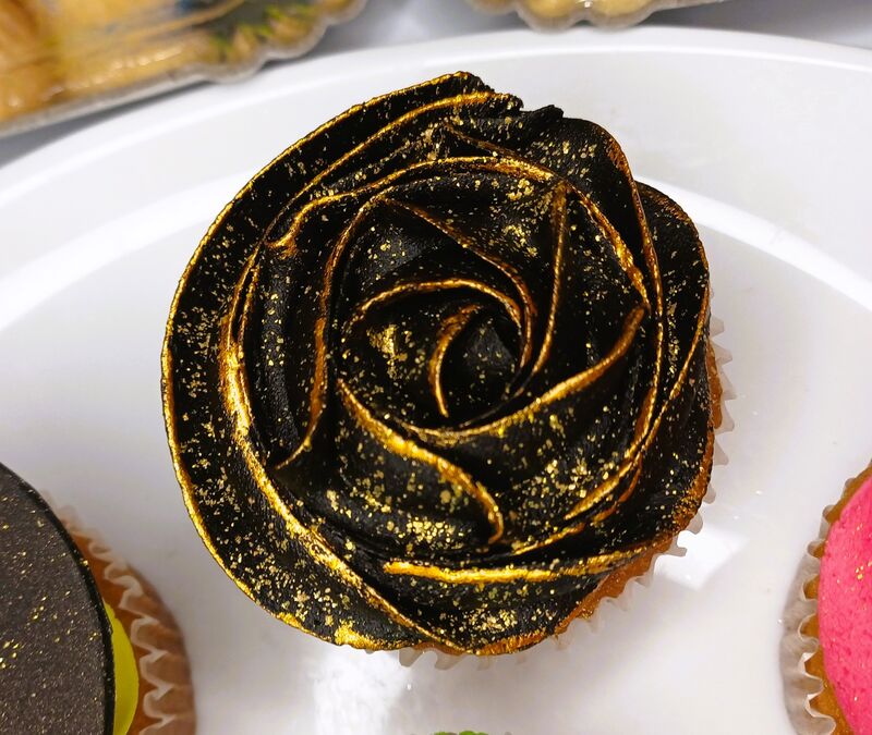 Cupcake avec bords dorées