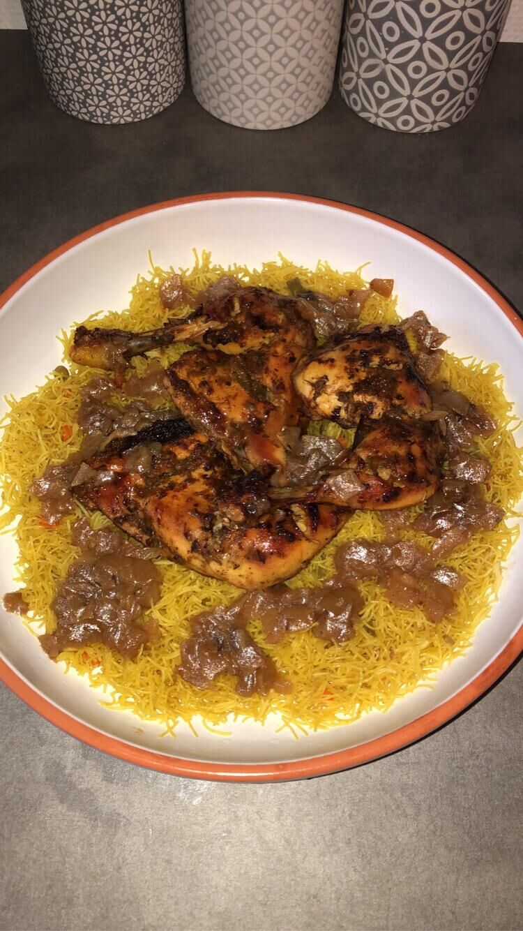 Poulet yassa avec vermicelles 