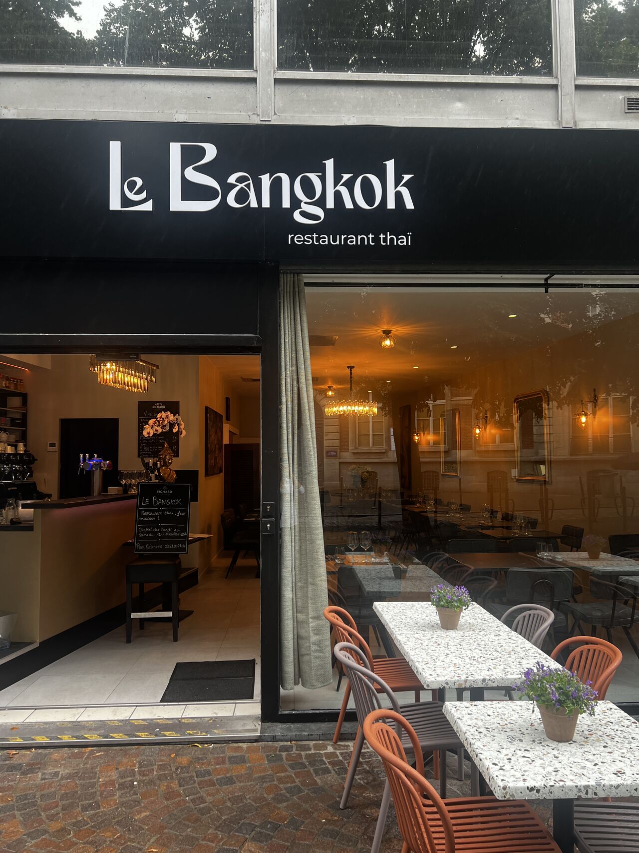 Le Bangkok Restaurant 