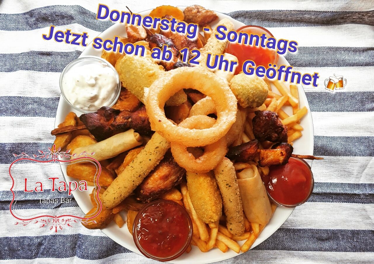 Fingerfood Platte || Chicken Wings, Frühlingsrolle, Mozzarella Sticks, Zwiebel Ringe, Gefüllte Jalapenos, Pommes & Kartoffelecke