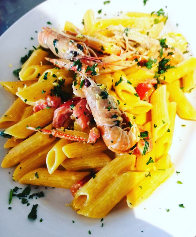 Penne mit Scampi, Kaisergranat(Norwegischen Hummer) in Zitronensoße