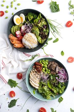 Frische Porridge-Fruit Bowl