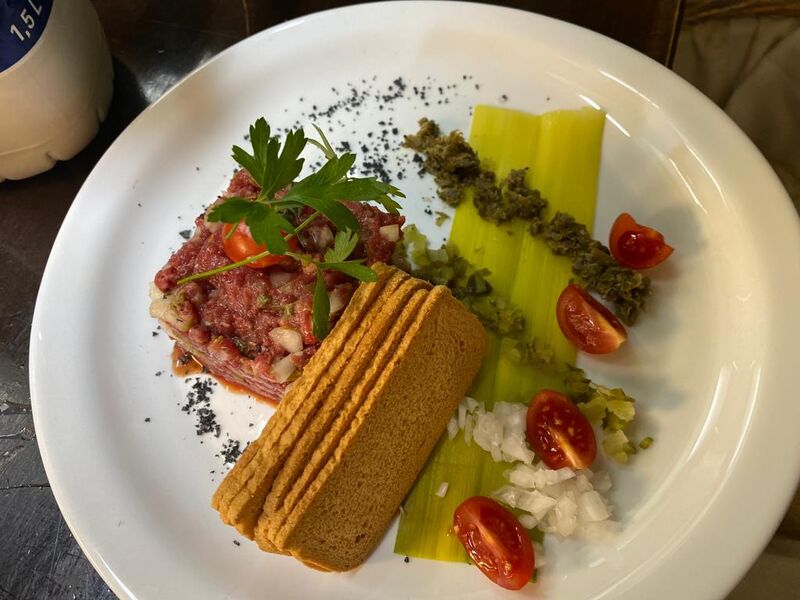 STEAK TARTAR