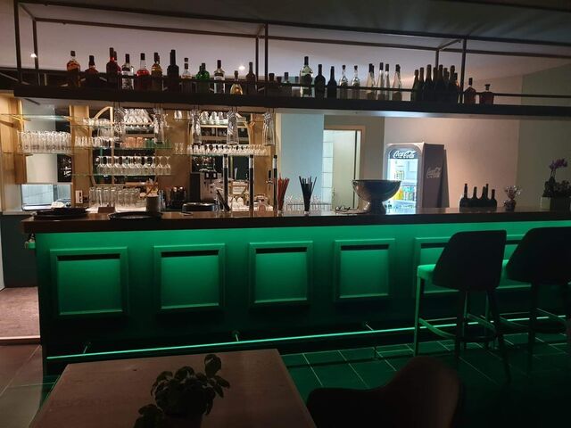 Creta Mezedes Kouzina 