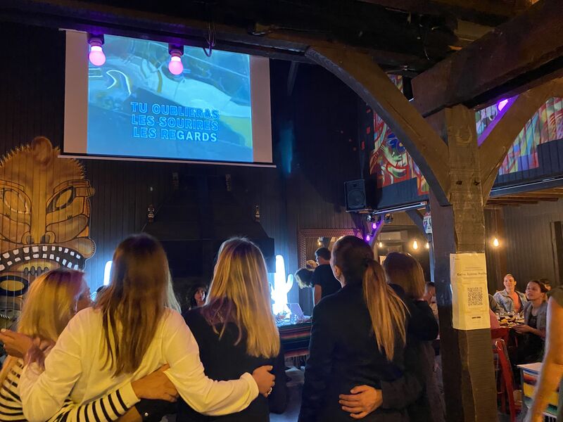 Tous les vendredis=Karaoké